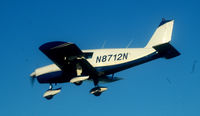N8712N @ S50 - on final - by Wolf Kotenberg