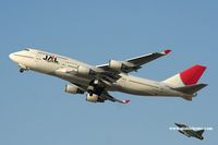 JA8078 @ VHHH - Japan Airlines - by Michel Teiten ( www.mablehome.com )