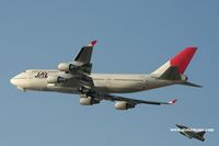 JA8078 @ VHHH - Japan Airlines - by Michel Teiten ( www.mablehome.com )