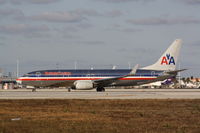N901AN @ KMIA - Boeing 737-800 - by Mark Pasqualino