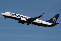 EI-EBK @ LOWG - Ryanair B.737-800W