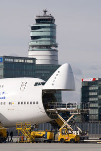 EP-ICD @ VIE - Iran Air Boeing 747-200
