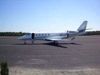 N22ST @ KLHZ - Gulfstream
