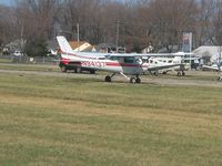 N94137 @ ISZ - On the ramp at Cincinnati Blue Ash - by Bob Simmermon