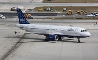 N705JB @ KFLL - Airbus A320