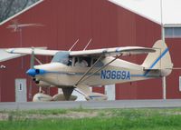N3669A @ DTN - Taxiing after landing at the Shreveport Downtown airport. - by paulp