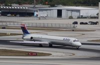 N981DL @ KFLL - MD-88