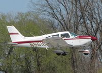 N55168 @ DTN - Landing on runway 14 at Downtown Shreveport. - by paulp
