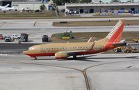 N747SA @ KFLL - Boeing 737-700 - by Mark Pasqualino