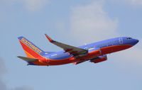 N298WN @ KFLL - Boeing 737-700 - by Mark Pasqualino