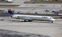 N928DL @ KFLL - MD-88