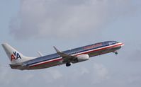 N978AN @ KFLL - Boeing 737-800 - by Mark Pasqualino