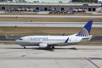 N14639 @ KFLL - Boeing 737-500 - by Mark Pasqualino