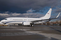 N90R @ VIE - Boeing 737-700 - by Yakfreak - VAP