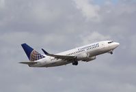 N14639 @ KFLL - Boeing 737-500 - by Mark Pasqualino