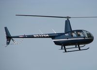 N532SH @ DTN - Landing at the Shreveport Downtown airport. - by paulp