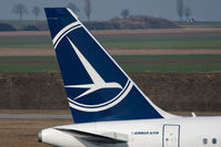 YR-ASC @ VIE - Airbus A318-111 - by Juergen Postl