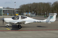 SE-LYA @ EHLE - Nice visitor for Lelystad a Swedish DA40TDI - by Peter Hilbrands