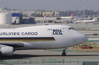 9V-SFG @ KLAX - Taxi to gate - by Todd Royer