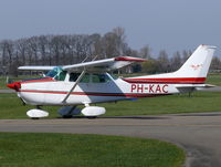 PH-KAC @ EHTE - Cessna C172M Skyhawk PH-KAC Special Air Services - by Alex Smit