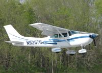 N9257H @ DTN - Landing on runway 14 at Downtown Shreveport. - by paulp