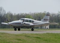 N62654 @ DTN - About to turn onto runway 14 for take off at Downtown Shreveport. - by paulp