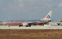 N935AN @ KMIA - Boeing 737-800 - by Mark Pasqualino