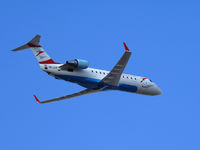 OE-LCP @ VIE - Austrian Arrows CRJ taking off from RWY 32 - by Patrick Radosta