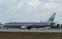 N976AN @ KMIA - Boeing 737-800 - by Mark Pasqualino