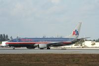 N904AN @ KMIA - Boeing 737-800 - by Mark Pasqualino