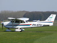 PH-STU @ EHTE - Cessna C172R Skyhawk II PH-STU Stella Aviation - by Alex Smit