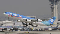 F-OSUN @ KLAX - Departing LAX on 25R - by Todd Royer
