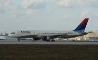 N658DL @ KMIA - Boeing 757-200