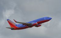 N901WN @ KFLL - Boeing 737-700 - by Mark Pasqualino