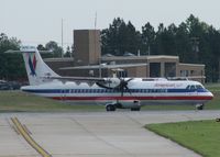 N533AT @ SHV - Turning onto runway 14 at Shreveport Regional. - by paulp