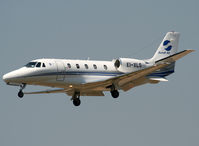EI-XLS @ LEBL - Landing rwy 07R - by Shunn311