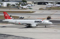N343NW @ KFLL - Airbus A320