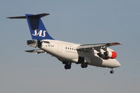 SE-DJP @ EBBR - flight SK4743 is descending to rwy 02