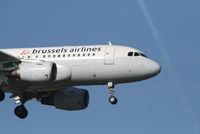 OO-SSG @ EBBR - arrival of flight SN2712 to rwy 02