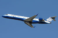 N718SK @ LAX - United Express (SkyWest Airlines) N718SK (FLT SKW6852) climbing out from RWY 25R enroute to Aspen/Pitkin County Airport (KASE).
