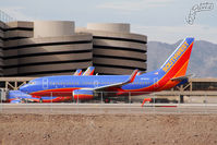 N716SW @ KPHX - Shot @ PHX 44th