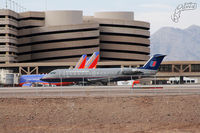 N917SW @ KPHX - PHX