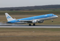 PH-EZA @ VIE - KLM - Royal Dutch Airlines Embraer 190 - by Thomas Ramgraber-VAP
