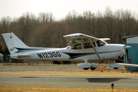 N123GG @ SMQ - Nice Little Skyhawk Sets down at Somerset - by Bruce Vinal