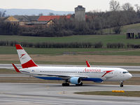 OE-LAE @ VIE - First Austrian 767 with winglets - probably one of the first pictures of the modified plane in Vienna - by Patrick Radosta