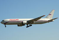 EI-DZH @ LEBL - Landing rwy 25R - by Shunn311