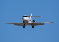 C-GGMP @ KAPA - On final approach to 17L.
