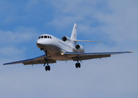 N322CP @ KAPA - On final approach to 17L.