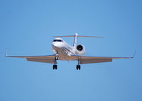 N428QS @ KAPA - On final approach to 17L.