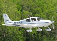 N863CF @ DTN - Landing on runway 14 at the Shreveport Downtown airport. - by paulp